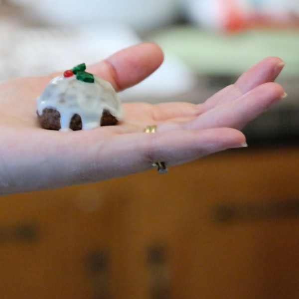 Chocolate Christmas Pudding Bon-Bon